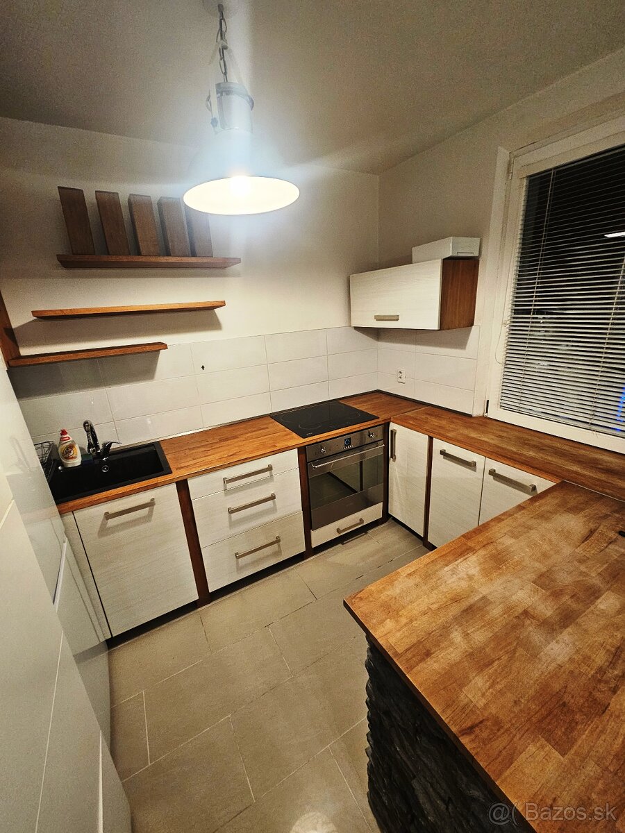 Prenájom 1 izb. bytu Košúty1 - 2