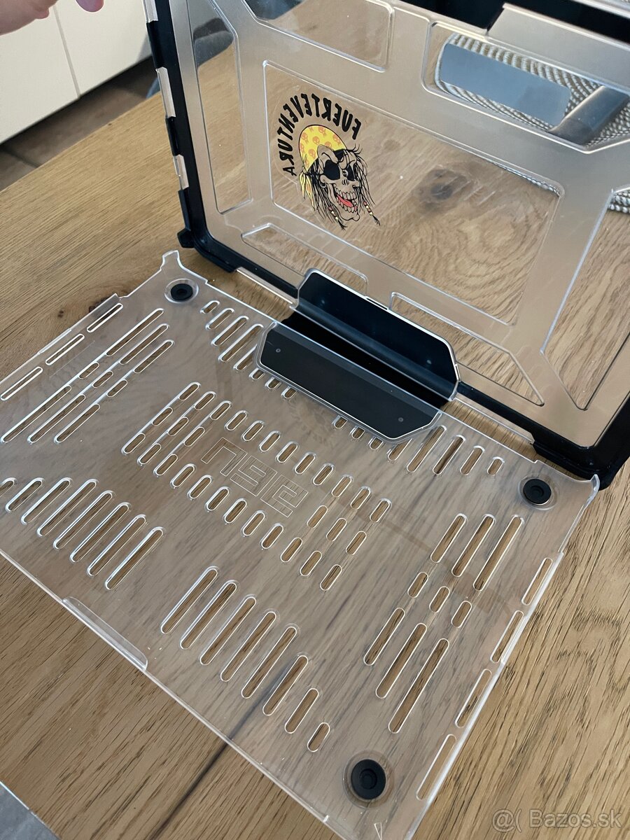 UAG obal MacBook Pro - 2