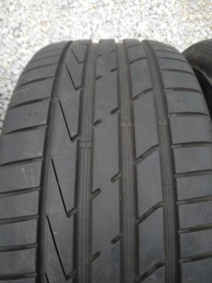 245/35 R 19 93 Y letné HANKOOK. - 2