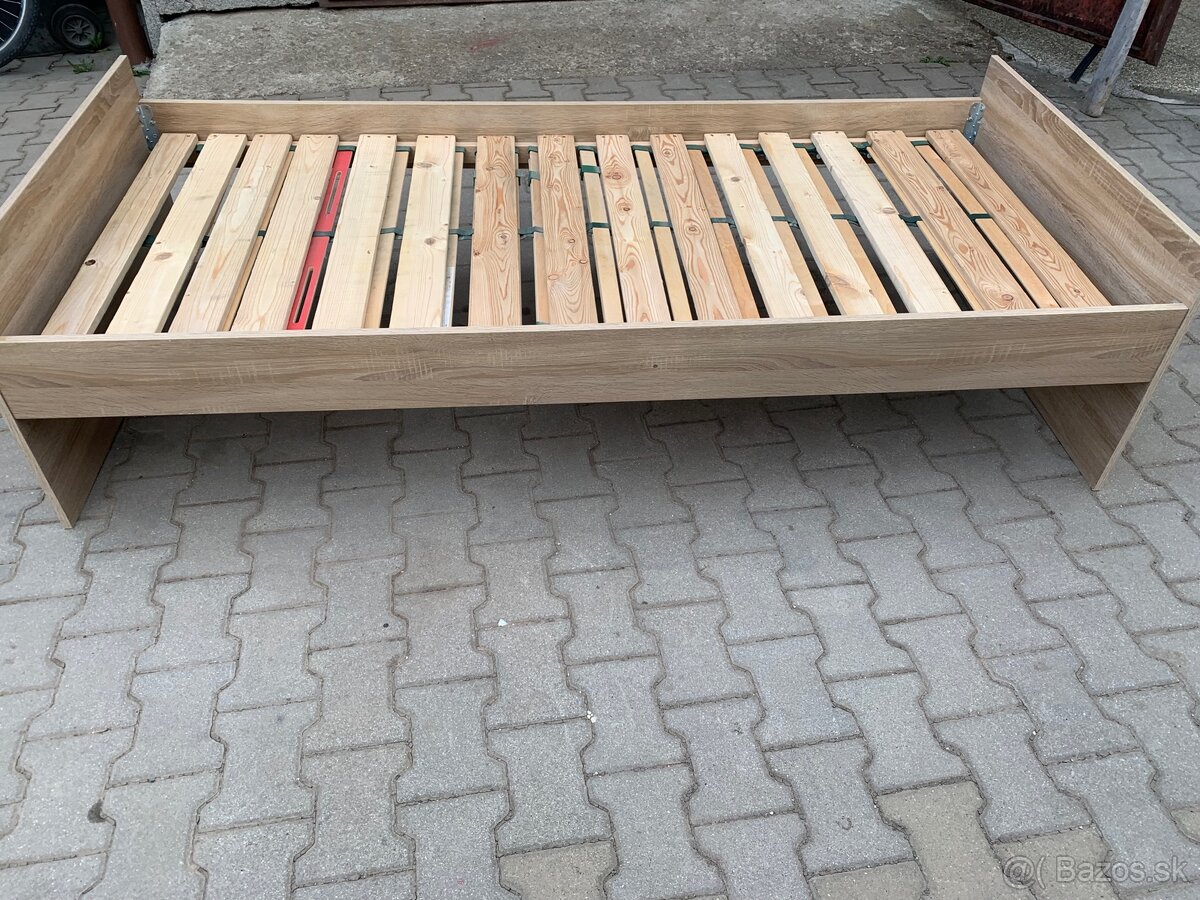 Posteľ 90x200cm - 2