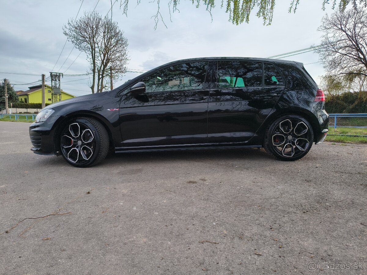 Volkswagen golf 7 gti - 2