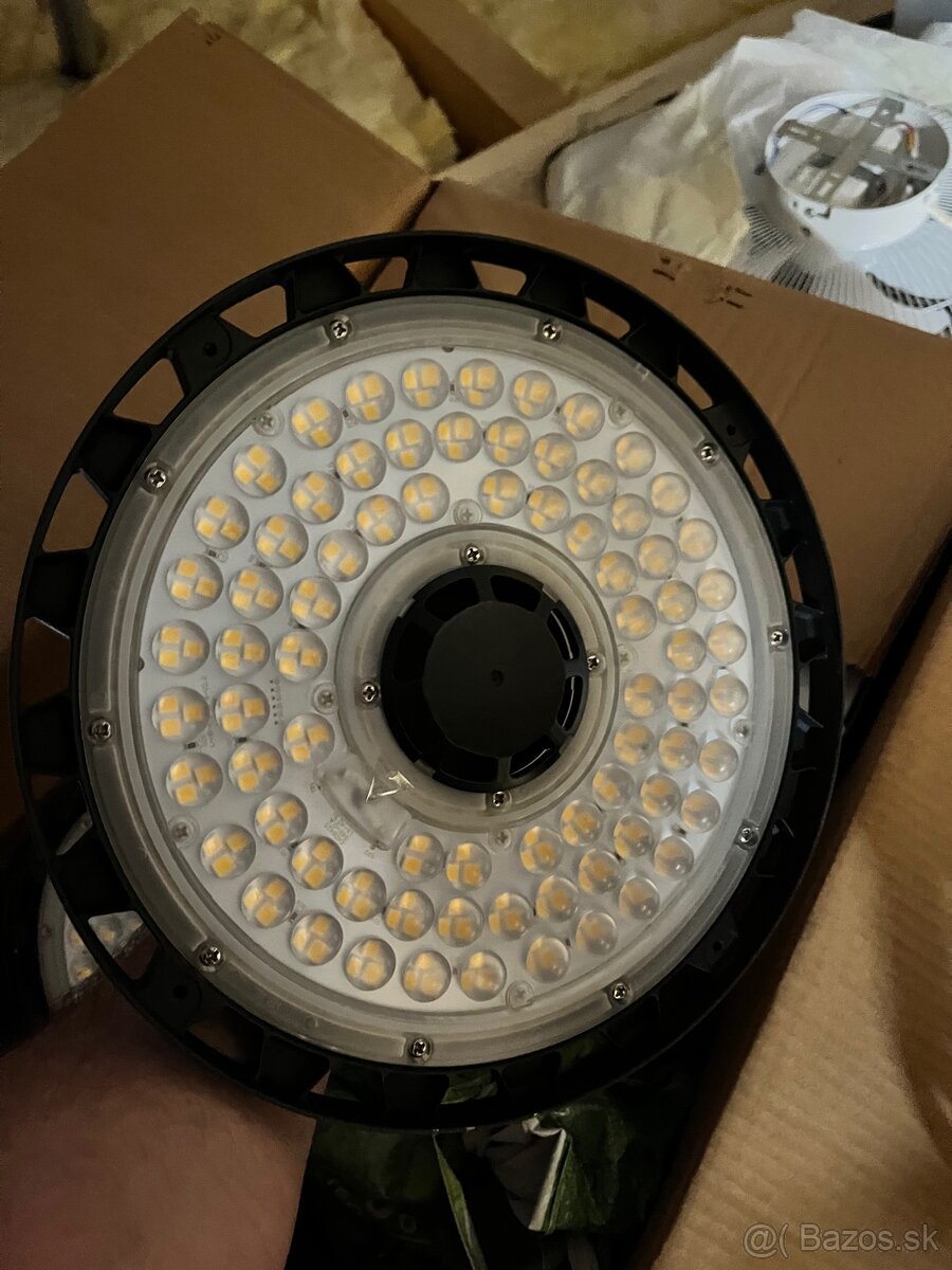 Priemyselna LED lampa - 2