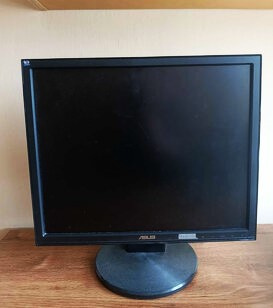 Monitor Aus - 2