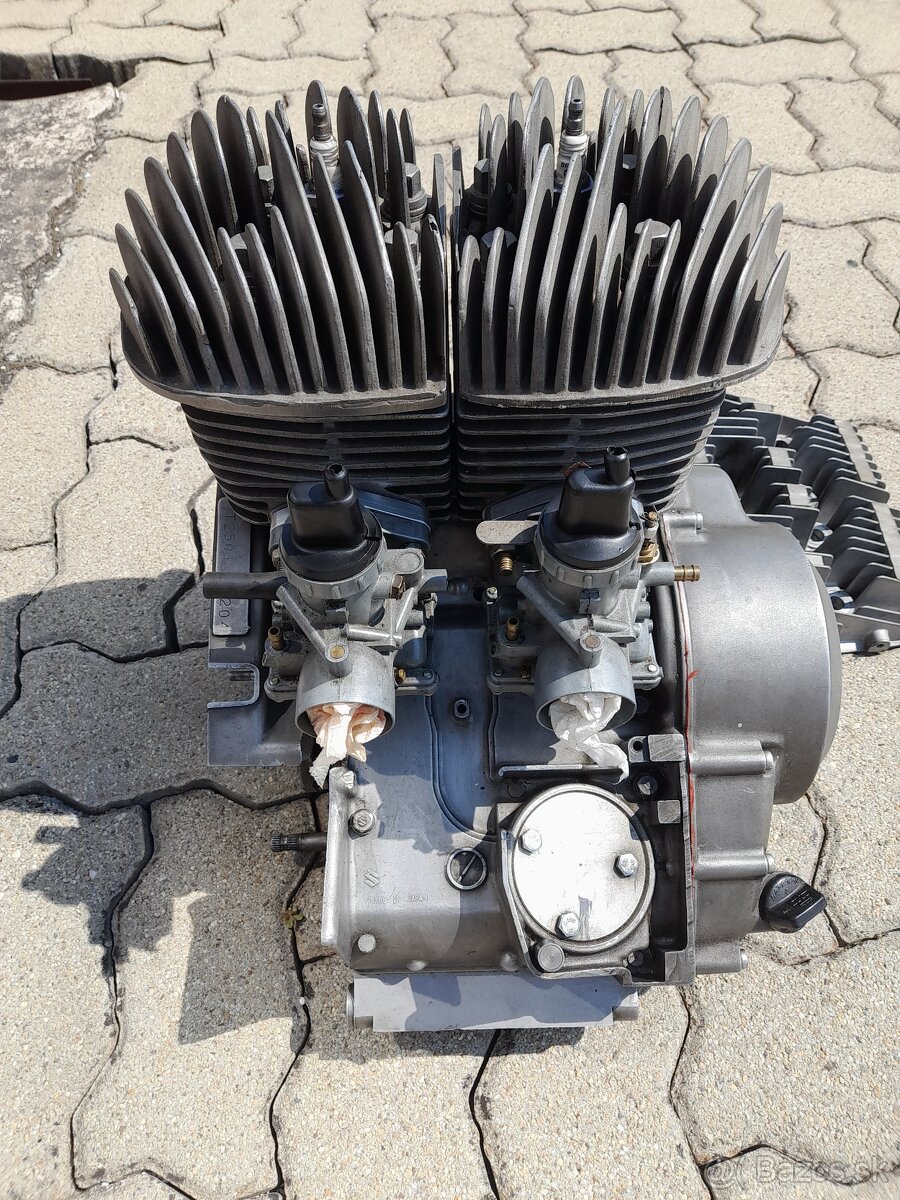 Predám motor SUZUKI T 250 - 2