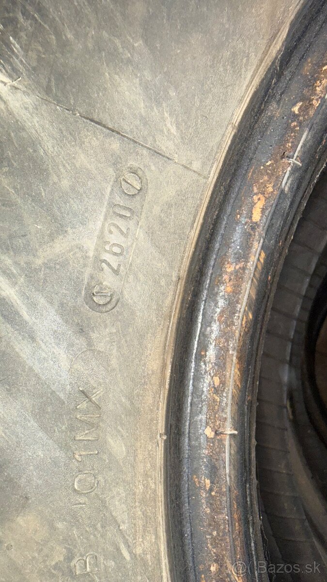 255/70 R16 sebring - 2
