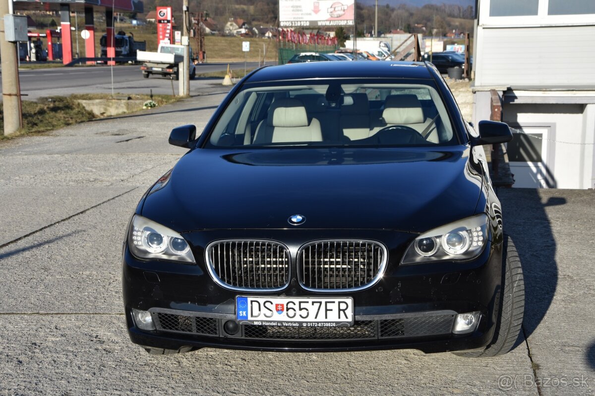 BMW Rad 7 750i xDrive - 2