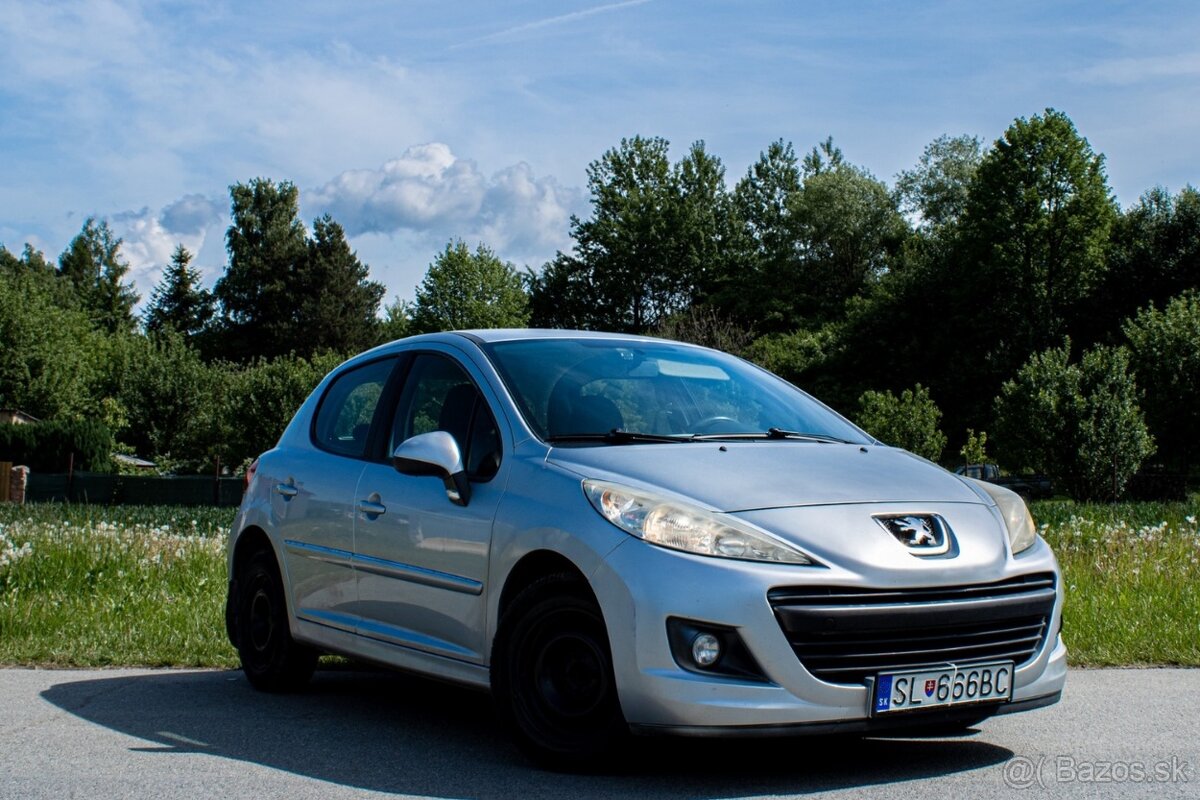 Peugeot 207 Legend - 2