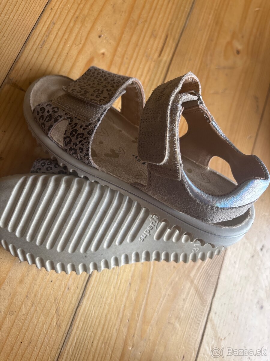 Dievcenske sandalky zn Superfit,velk 31 - 2