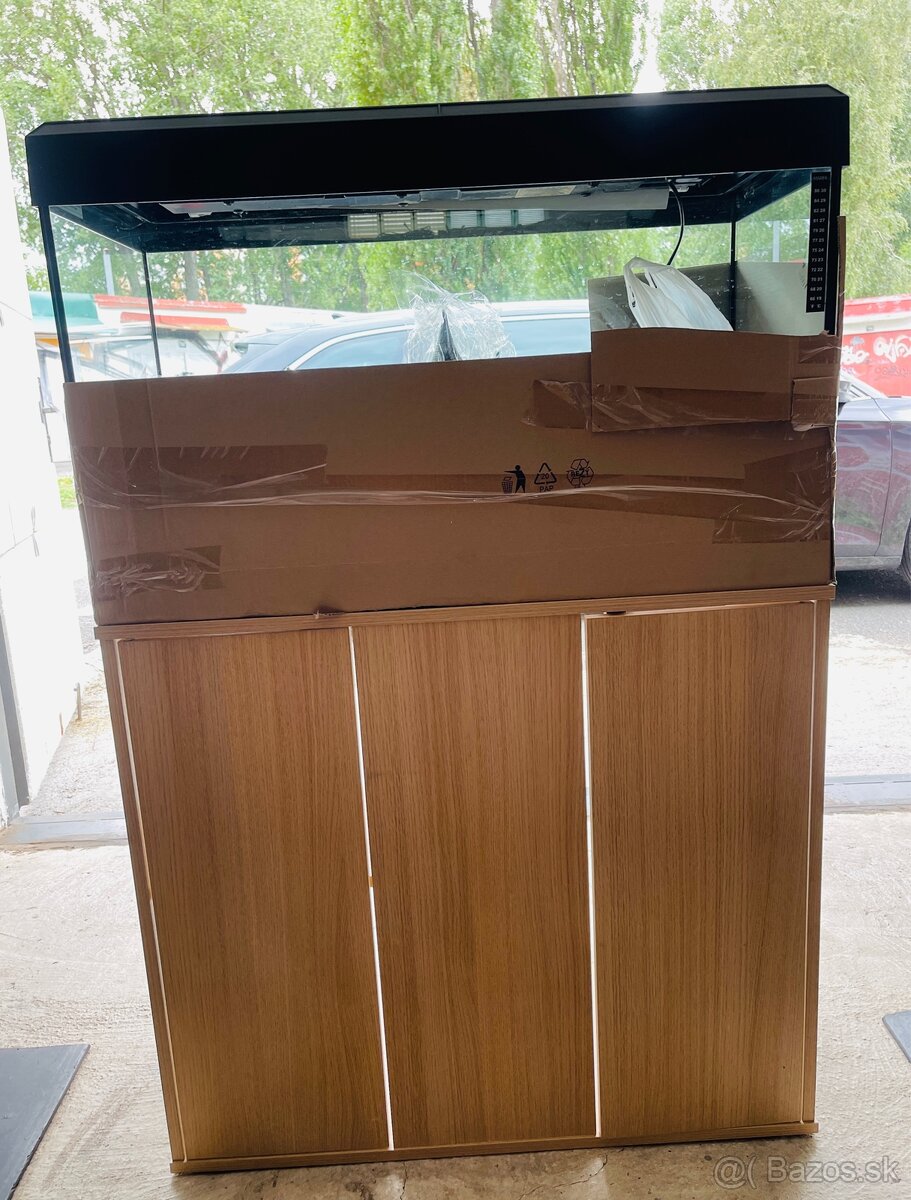 Akvárium 125 l + stolík - 2