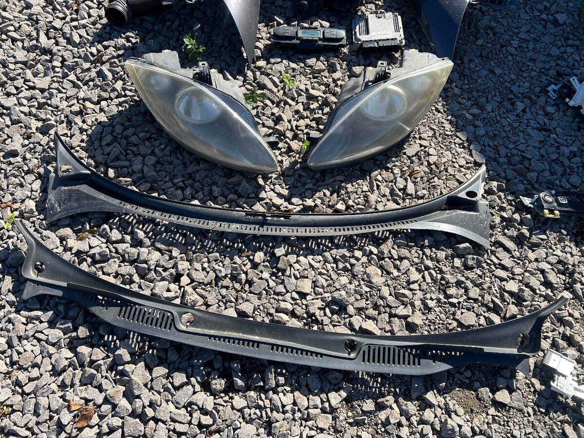 Predám zvyšné náhradné diely zo Seat Altea - 2