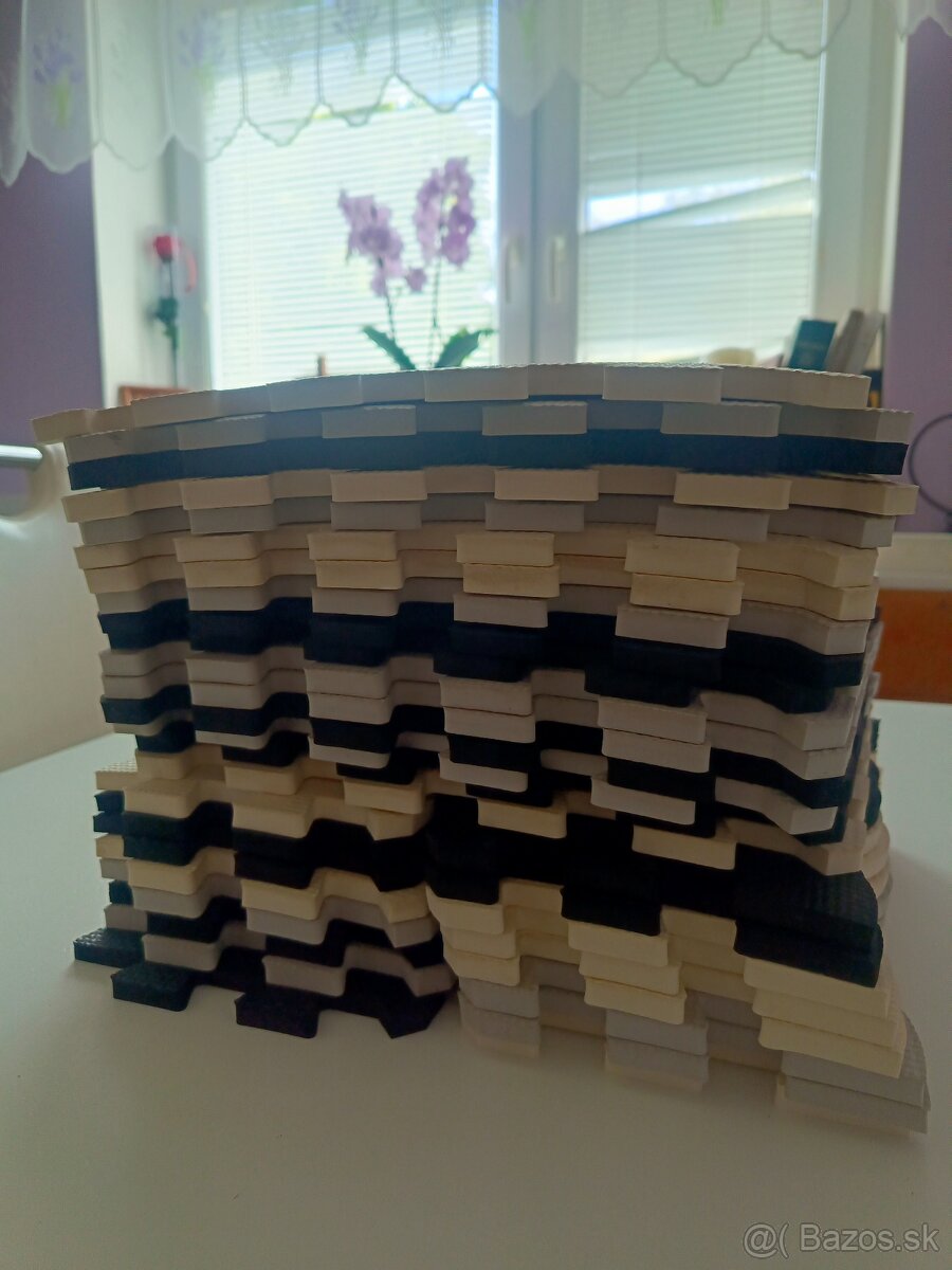 Kontrastná penová podložka - 2