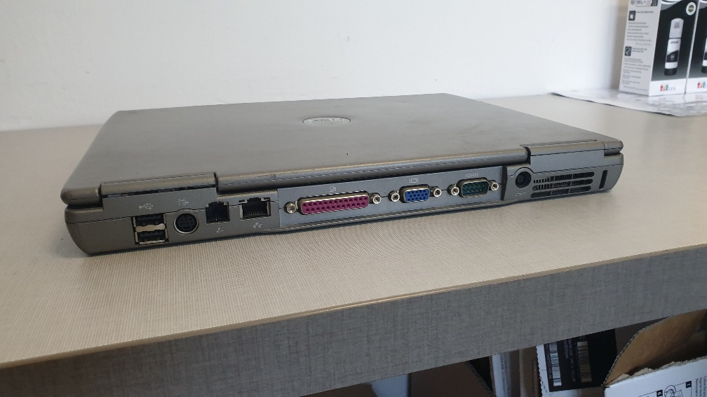 DELL Latitude - 2