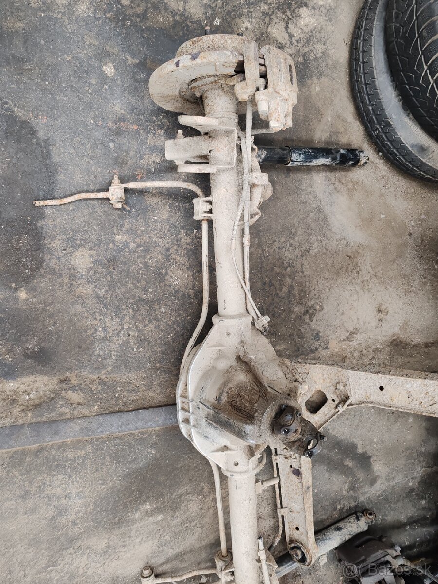 Jeep Wj zadna náprava 2.7 CRDI - 2