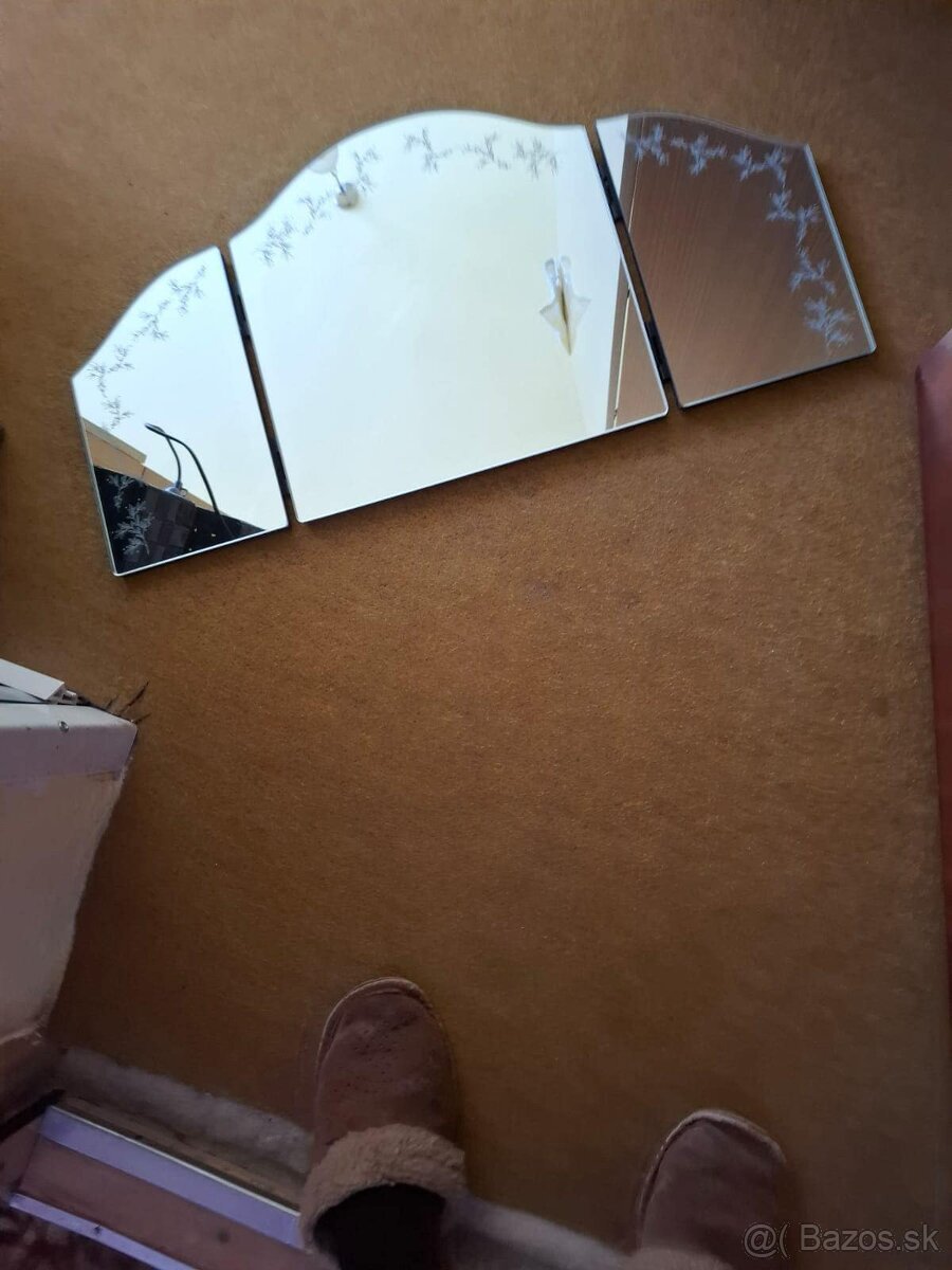 Trojzrkadlo so vzorom - 2