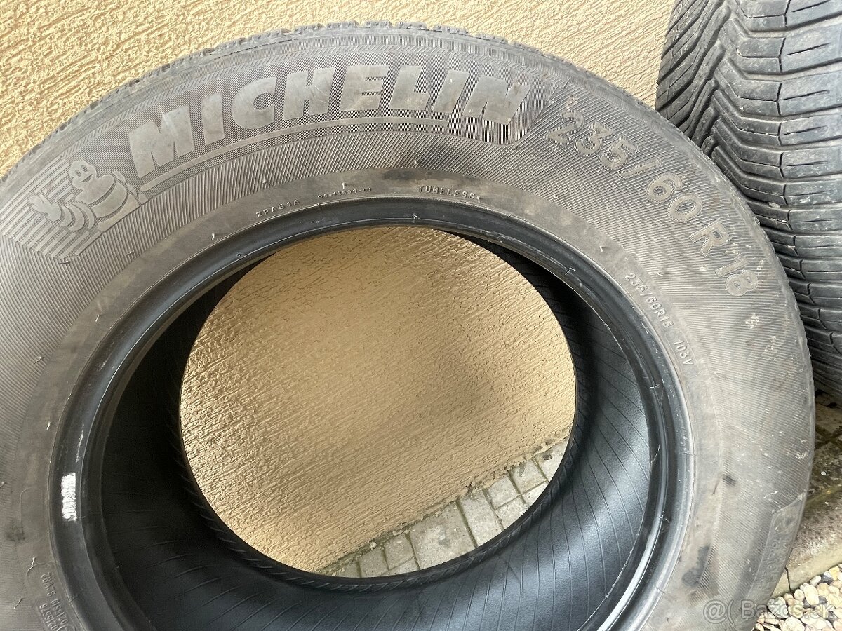 235/60 R18 Celoročné - 2