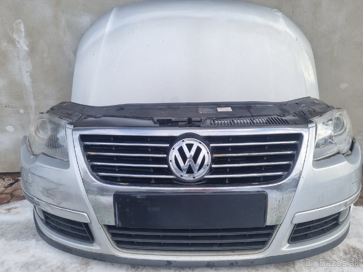 Passat B6 Predok Predný nárazník svetlá kapota - 2