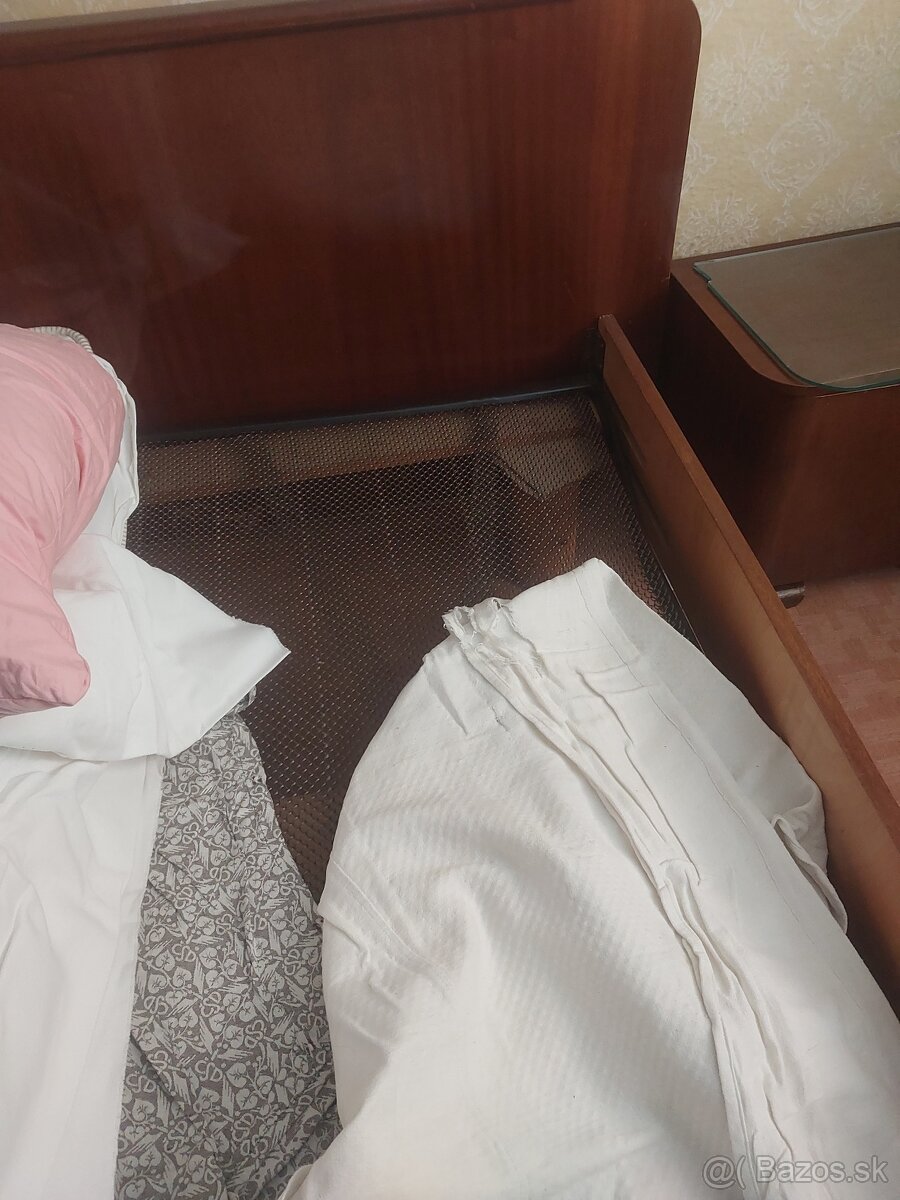 Nábytok po prarodičoch - 2