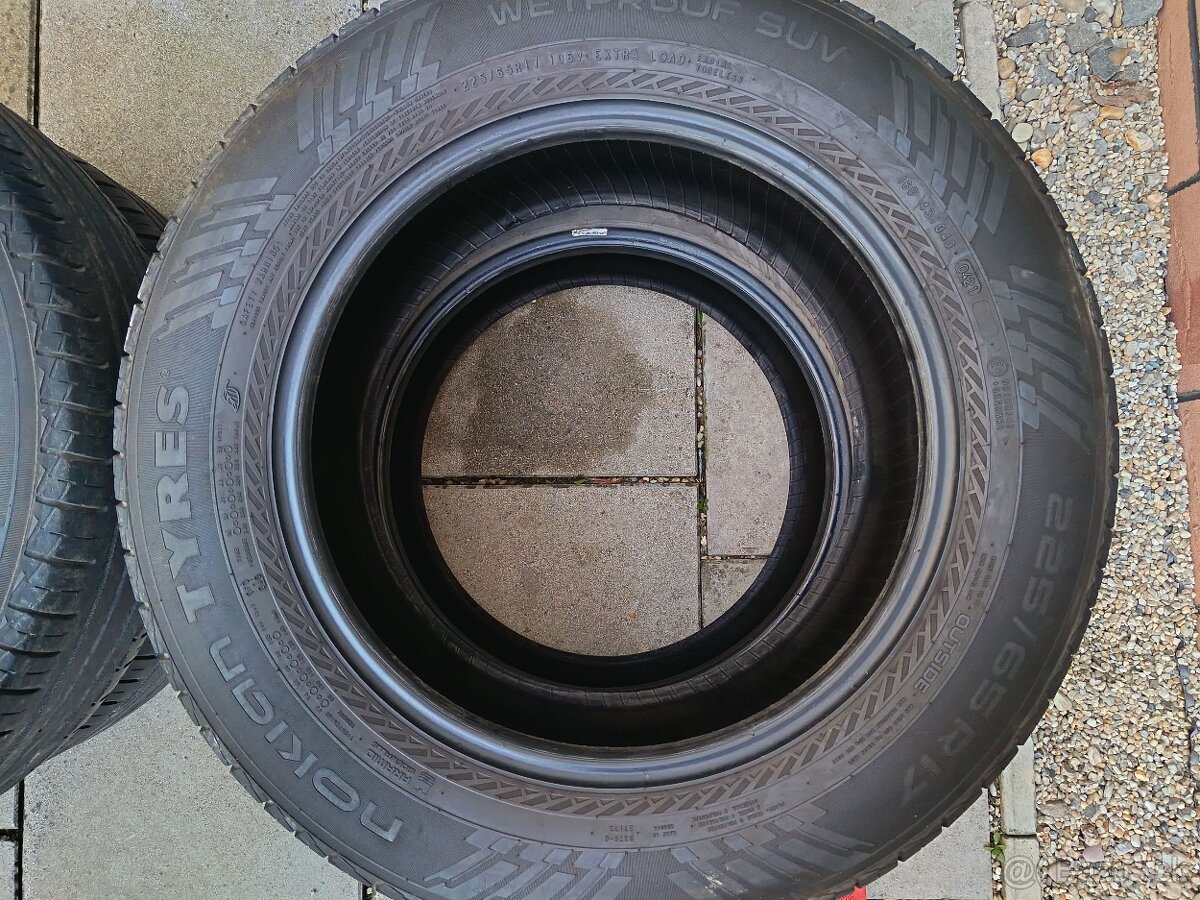 225/65r17 - 2
