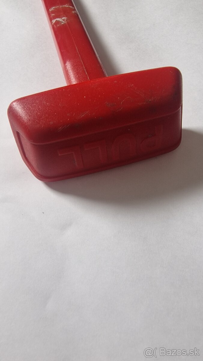 ORIGINÁLNA KĽUČKA PREDNÉHO SEDADLA Sabelt 500 ABARTH - 2