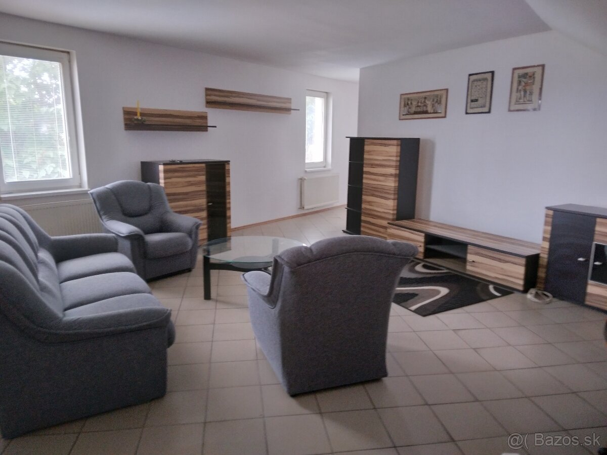 Prenajmem 2 izbový byt. - 2