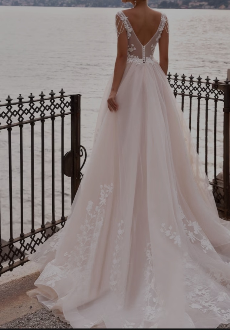 Svadobné šaty IRIAN SAM - 2