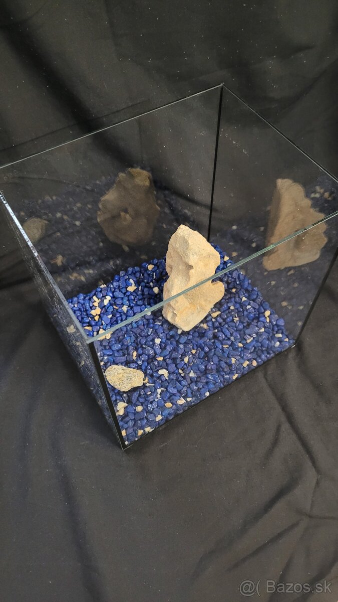 Predám použité akváriá - 2