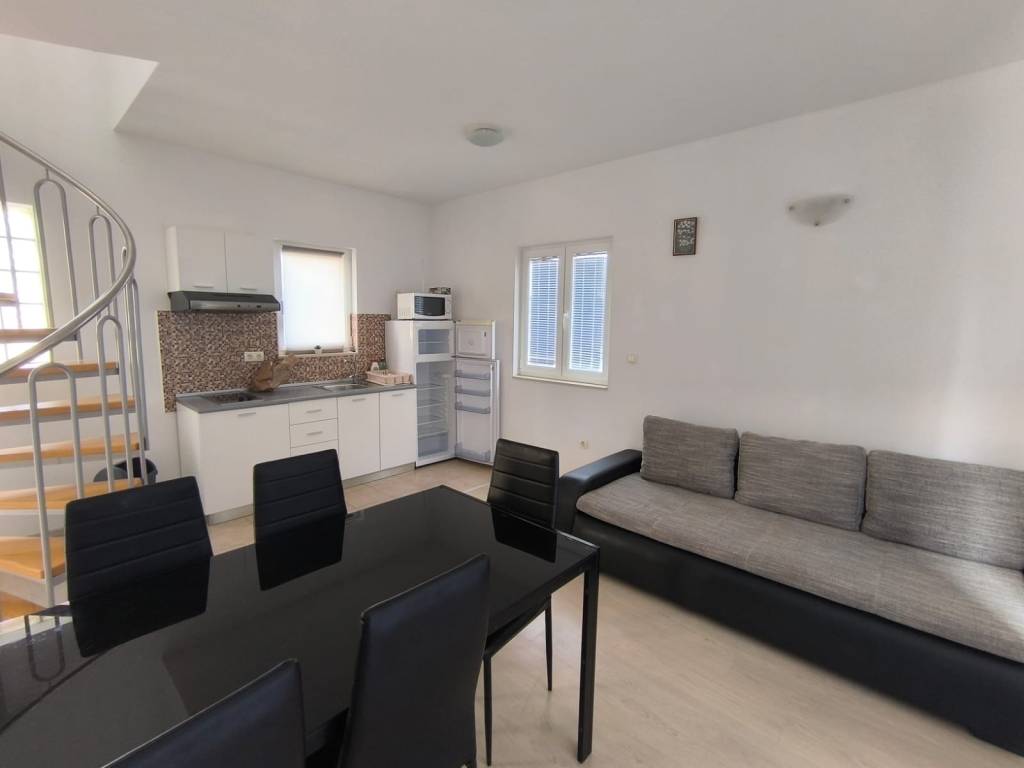 CHORVÁTSKO - Apartmán v 1. rade od mora - NIN - 2