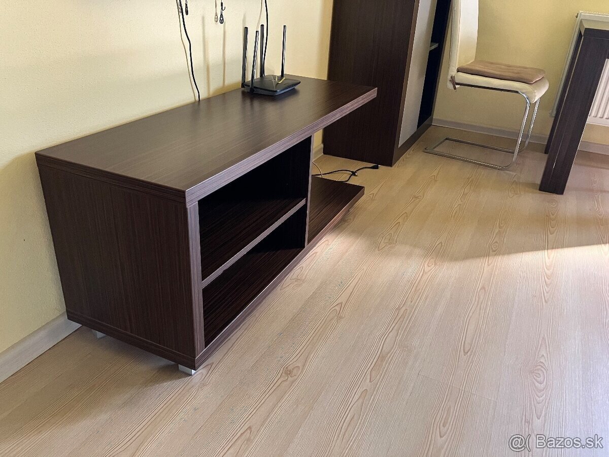 Tv stolik na predaj - 2
