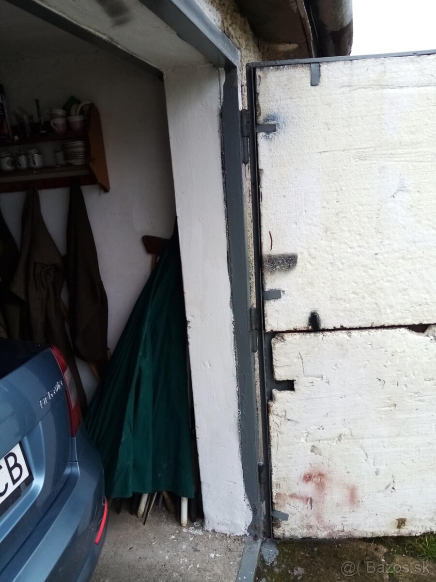 Predám garáž v Humennom - 2