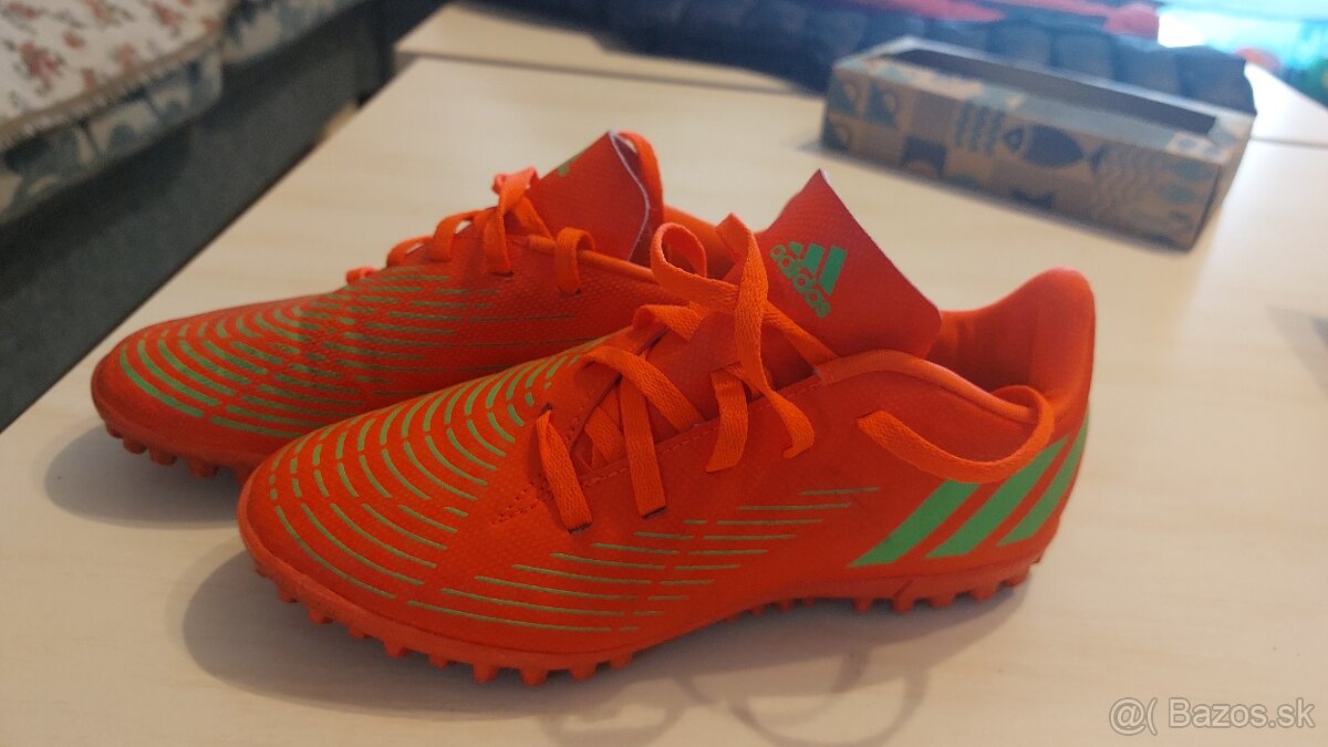 Predam adidas turfy v.34 - 2