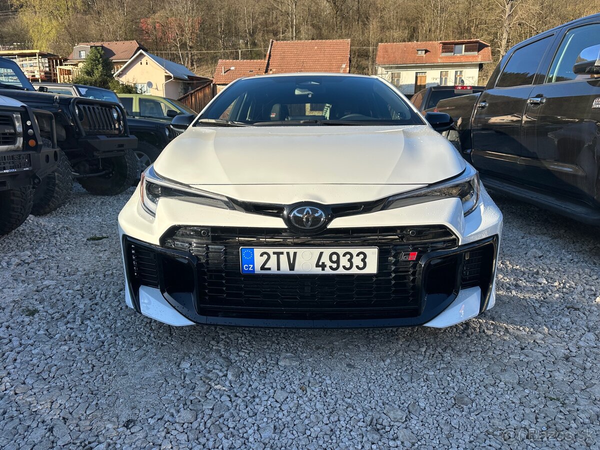 2025 Toyota Corolla GR 4x4 300 koni - 2