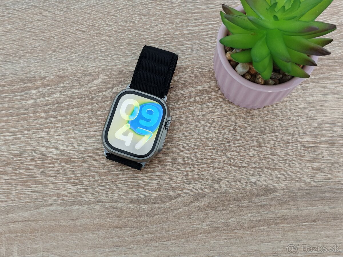 Apple Watch Ultra 2 49mm Titanium & Ceramic Case - 2