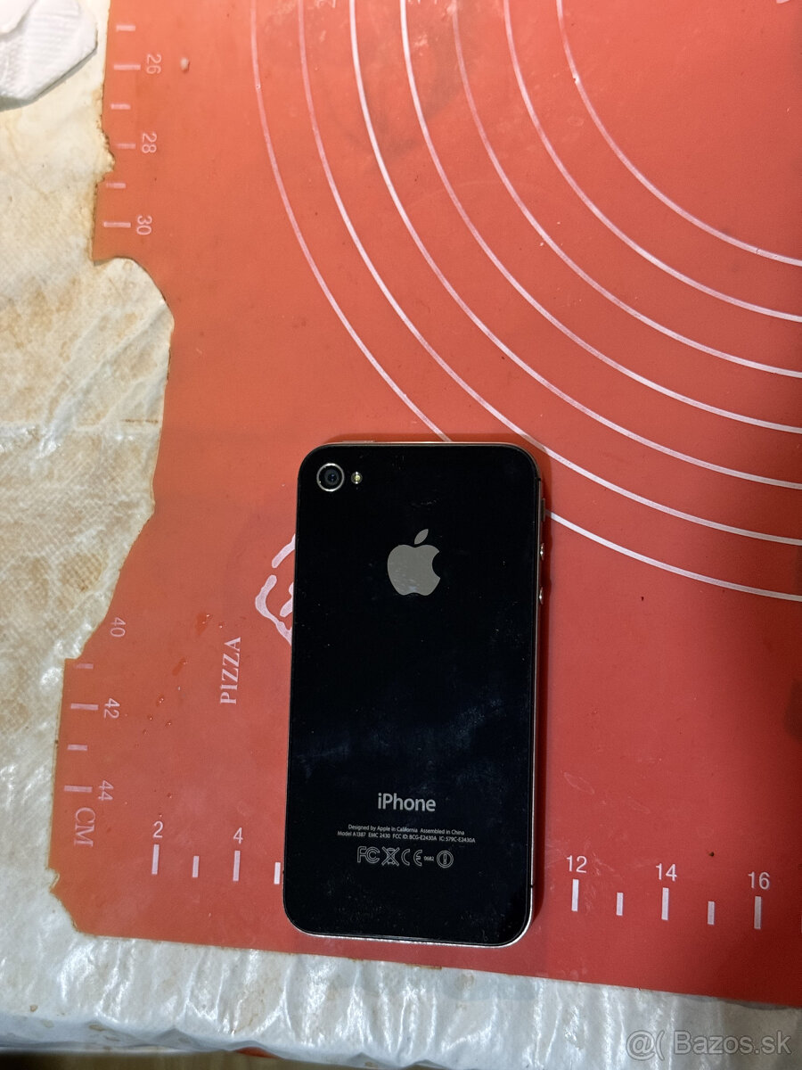 Apple iPhone 4S čierny - funkčný - 2