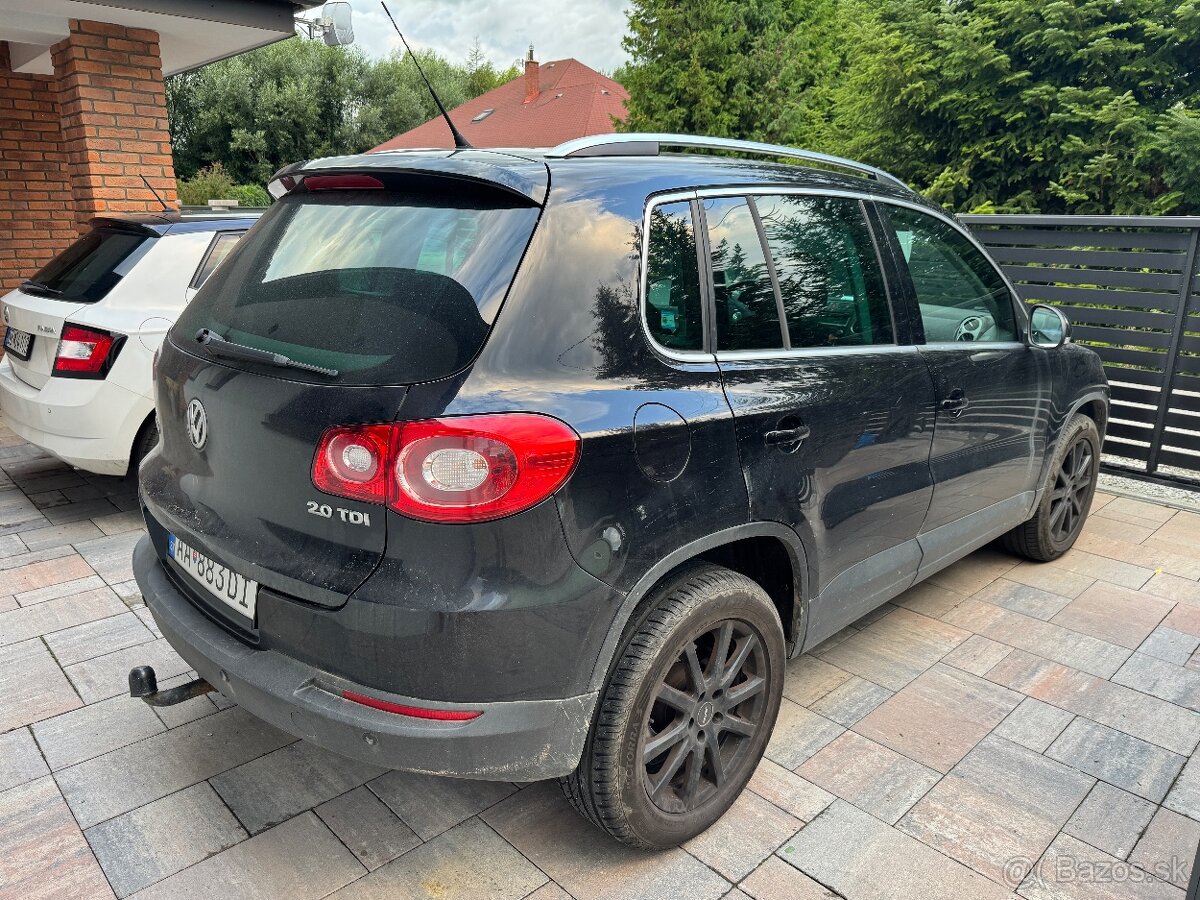 Volkswagen Tiguan - 2