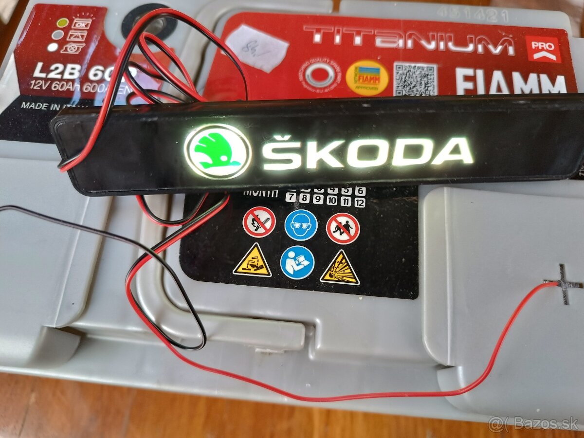 Predám svietiaci znak škoda - 2