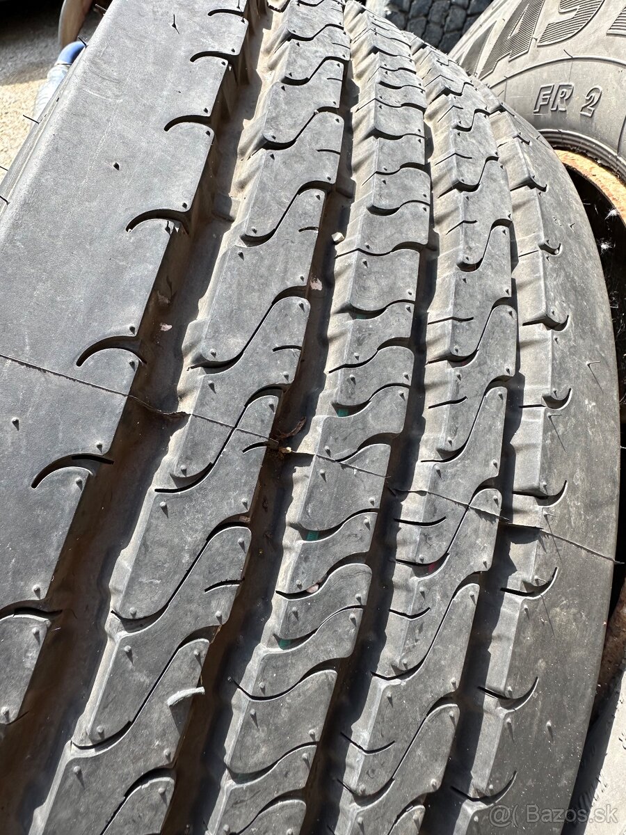 Kolesá 285/70R 19,5 - 2