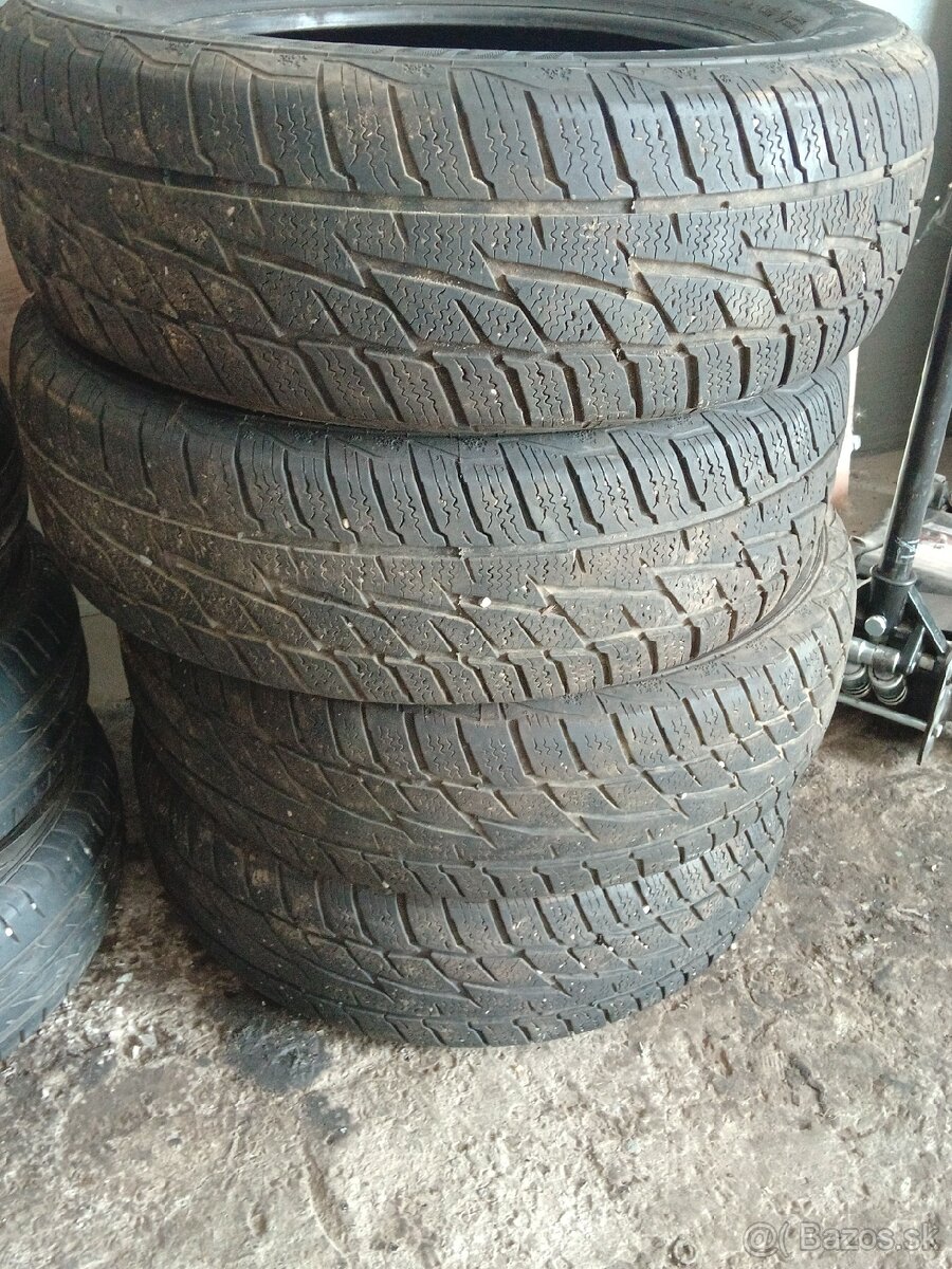 Predam zimne gumi 195/65 r15 - 2
