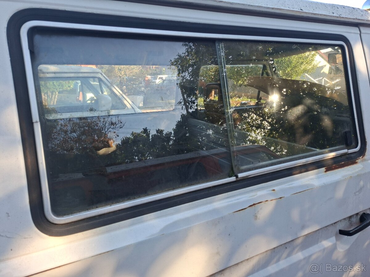 okná na VW T3 - 2