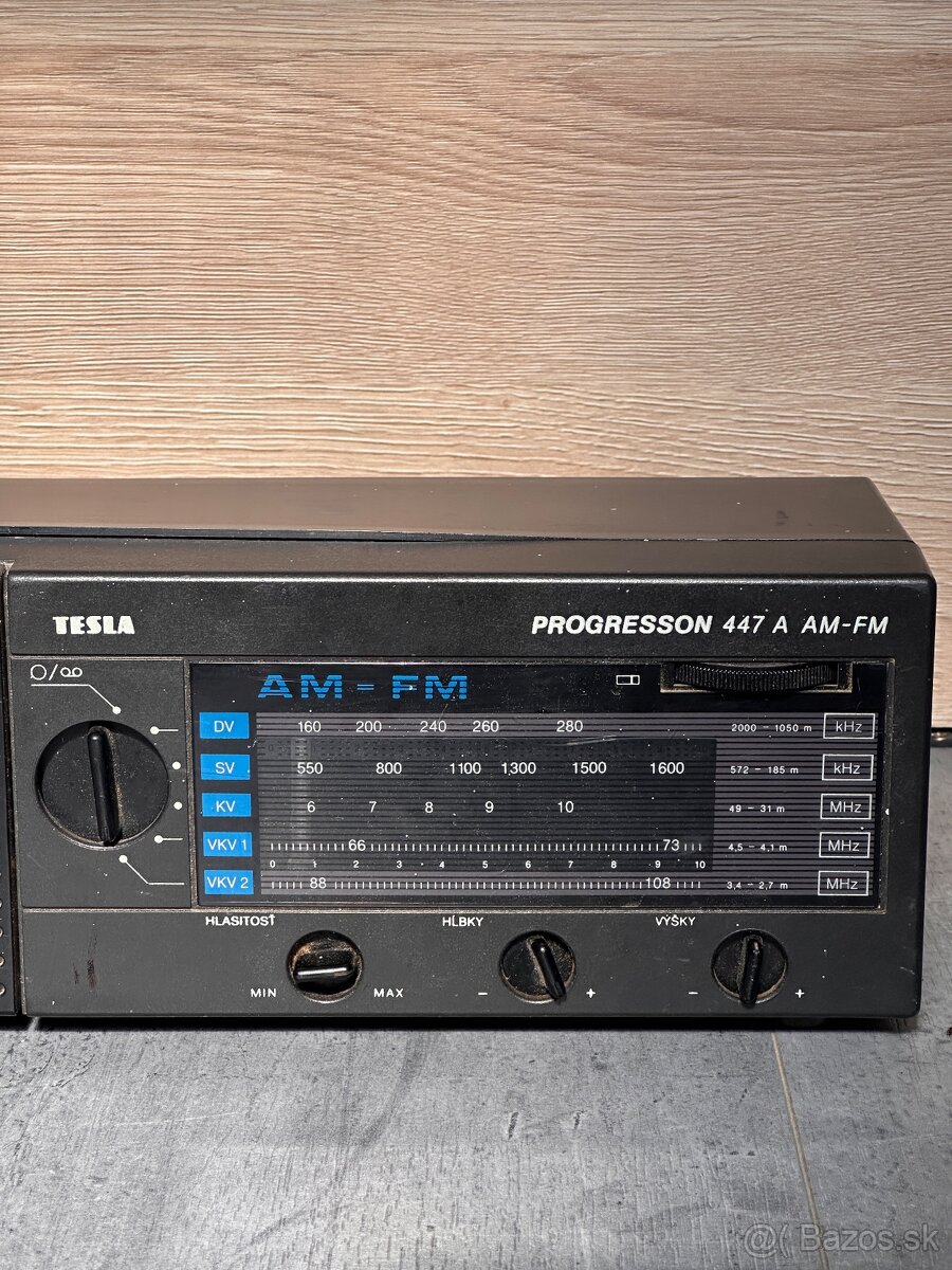 Retro Rádio Tesla Progresson 447 A AM-FM - 2
