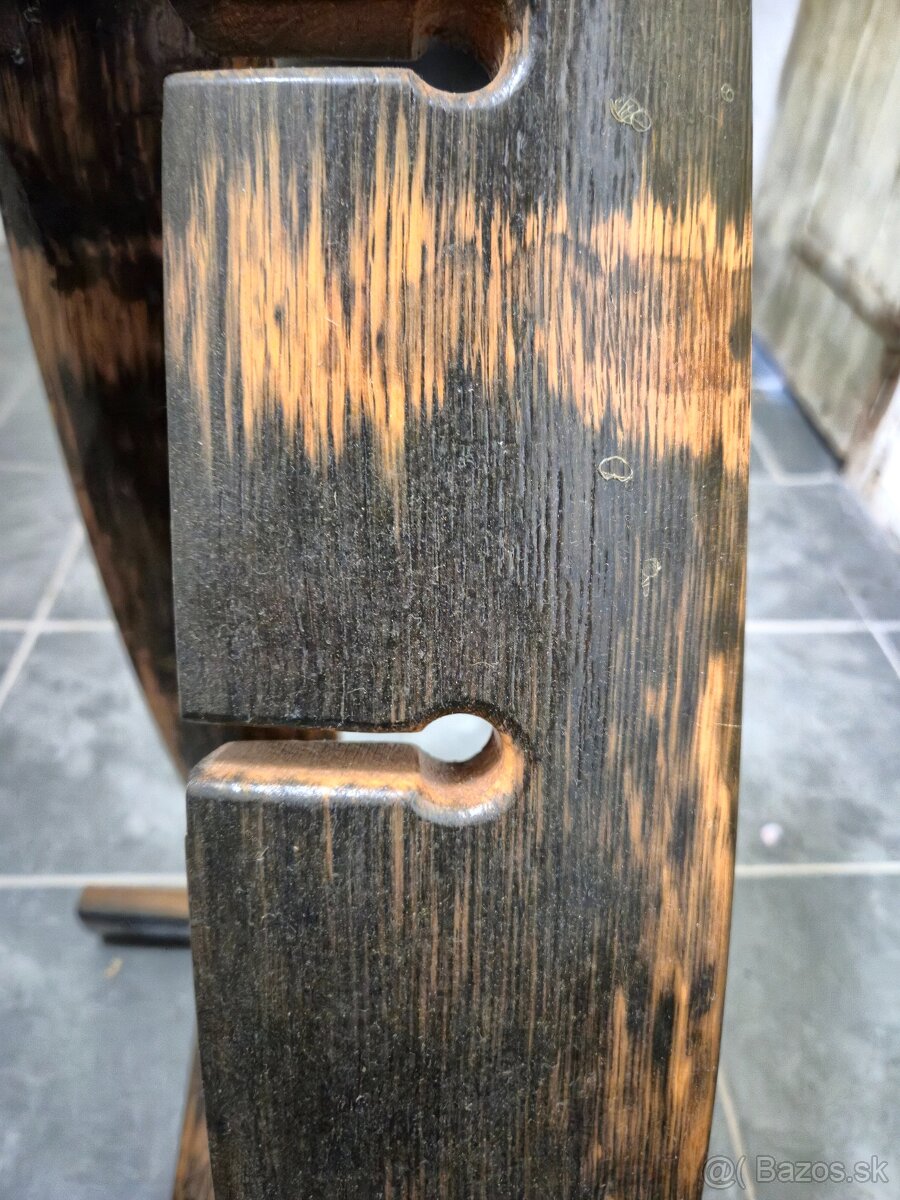 Stojan na vínove flaše a poháre - 2