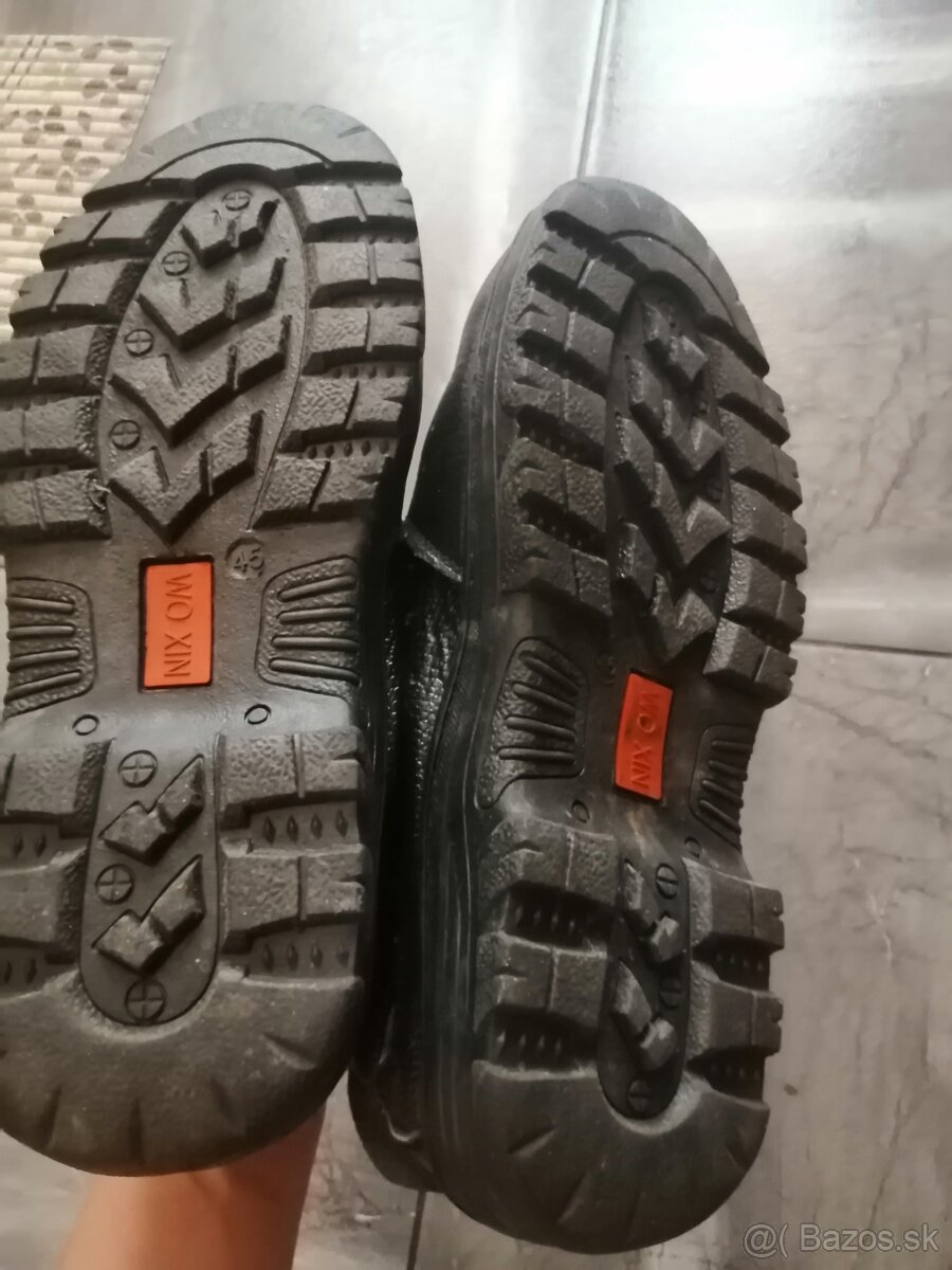 Pracovné topánky 45 - 2