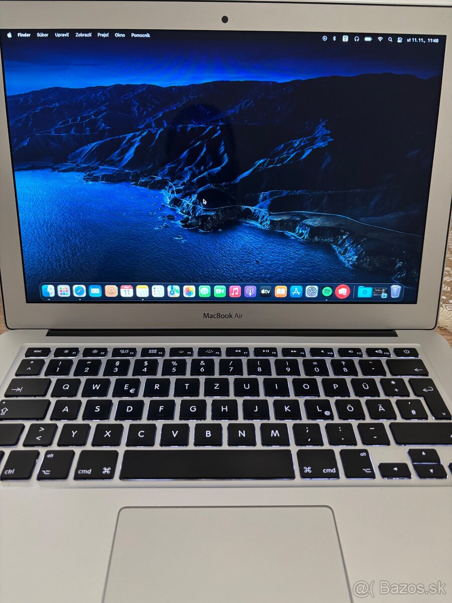 Apple Macbook Air 13-inch - 2