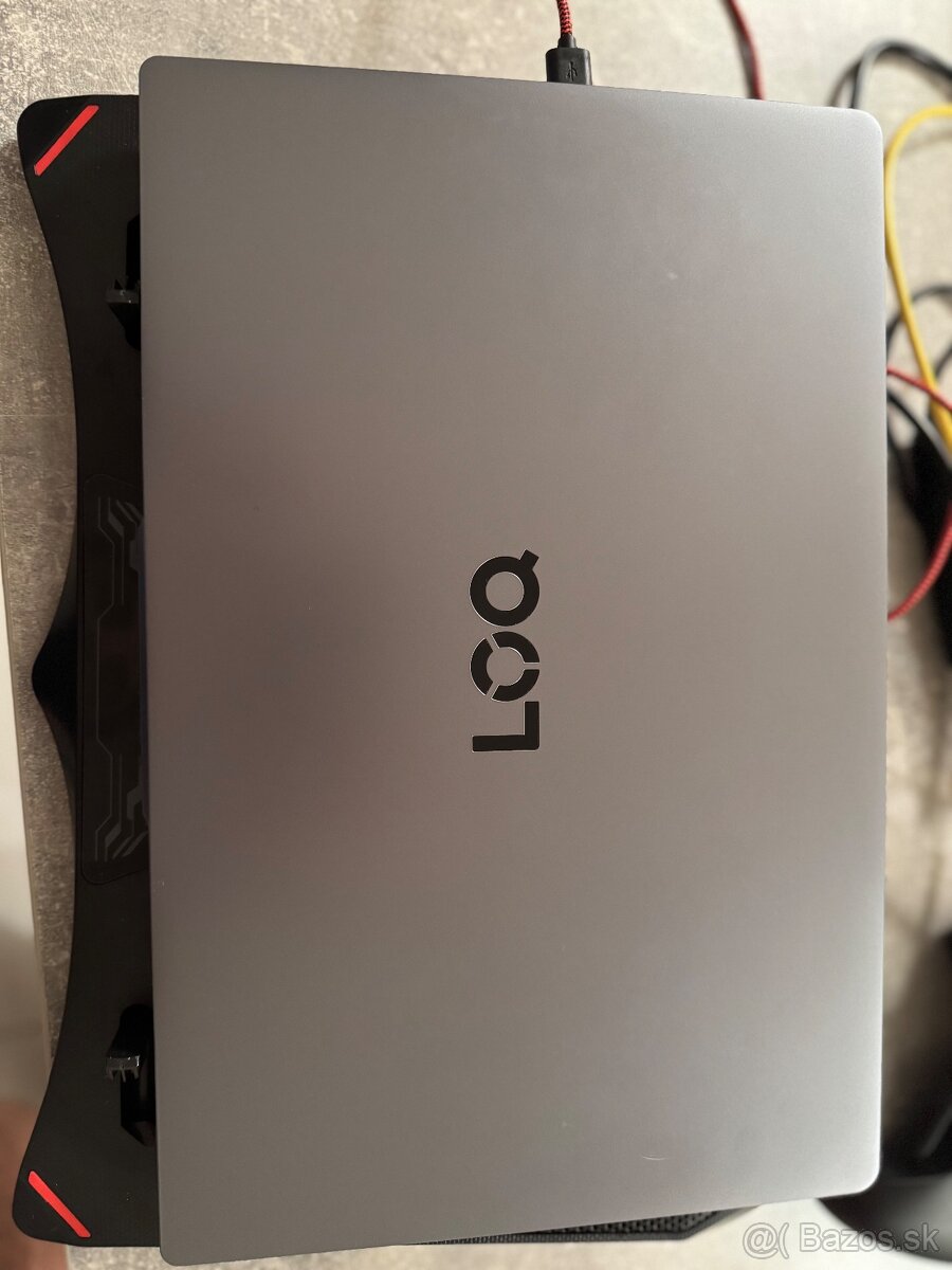 Lenovo Loq Luna grey - 2