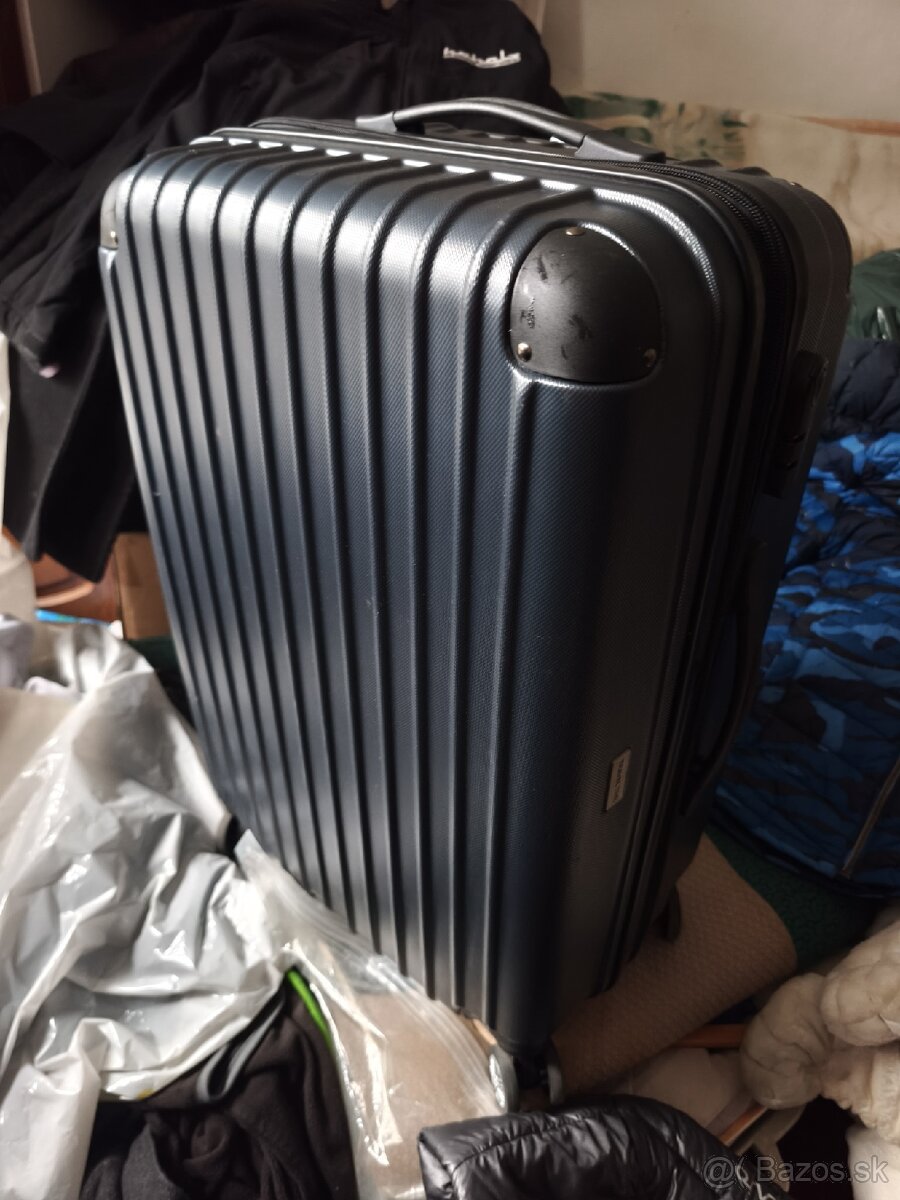 Kvalitné cestovné kufre, rôzne veľkosti - 2