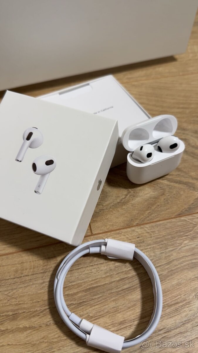 AirPods Gen 3 - 2
