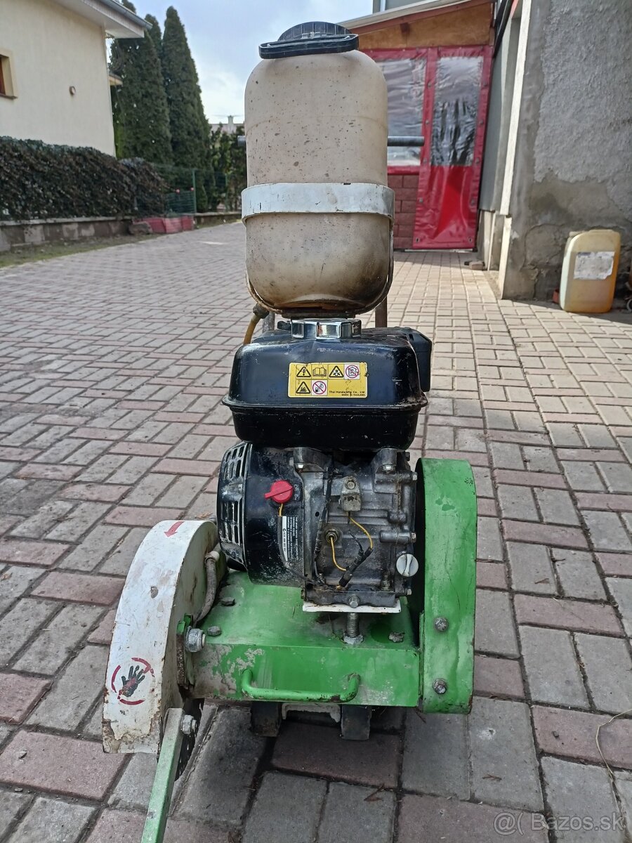 Rezačka na betón - 2