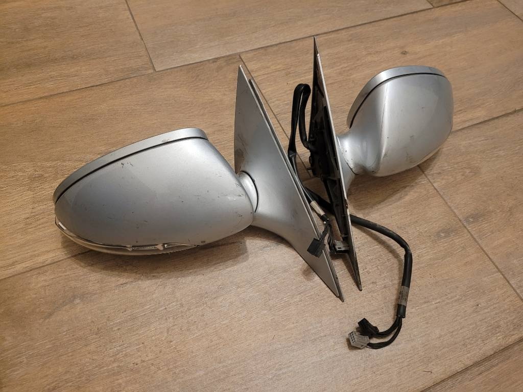 MERCEDES S W221 ZRKADLO - 2