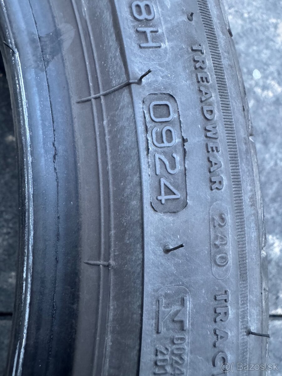225/40 R19 Bridgestone - 2
