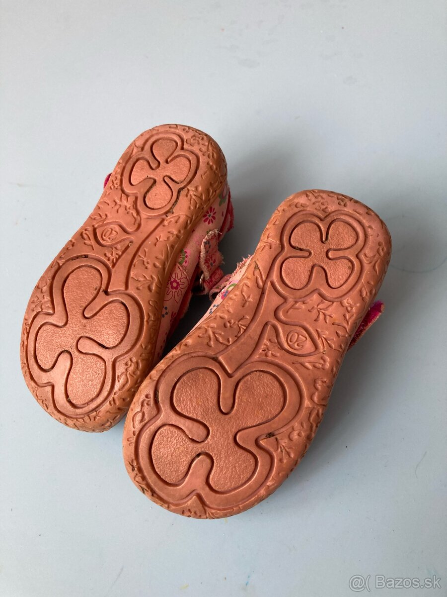 Dievčenské topánky c. 20 - 2