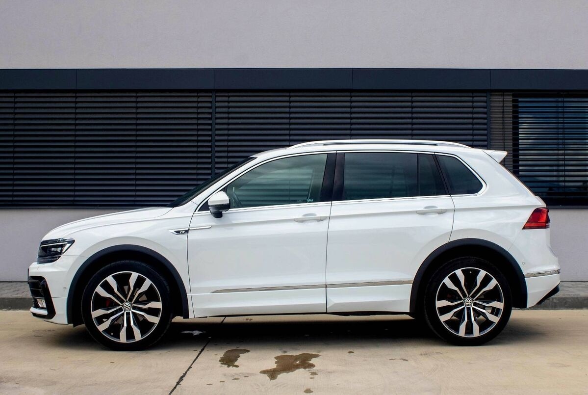 Volkswagen Tiguan RLine - 2